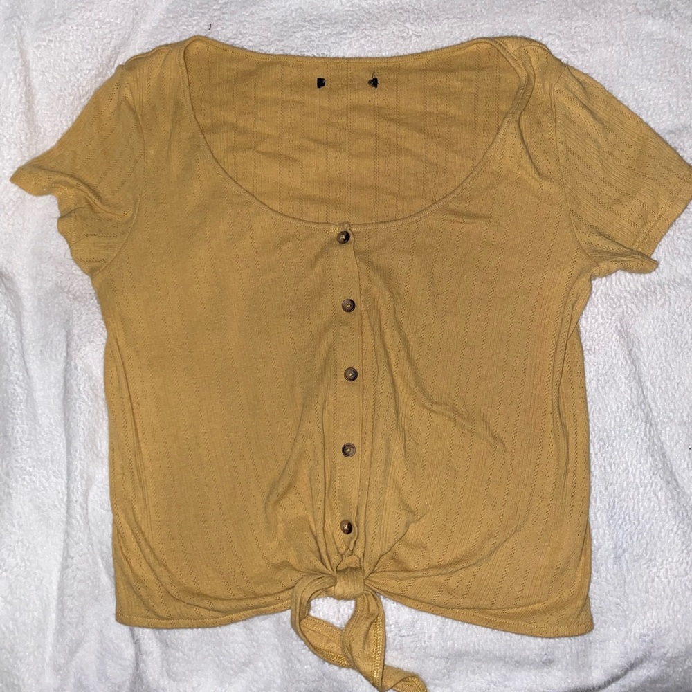Women’s button shirt